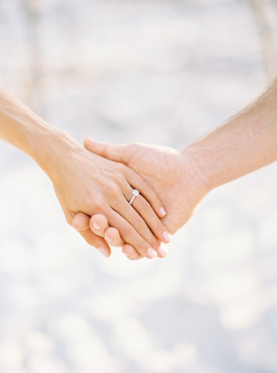 The Best Engagement Gifts: Timeless, Thoughtful, and Worth Every Moment